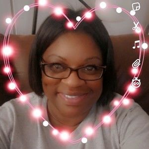 Meet your Posher, Lashunda